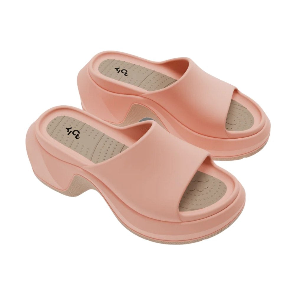 NOAH | BLUSH PETAL